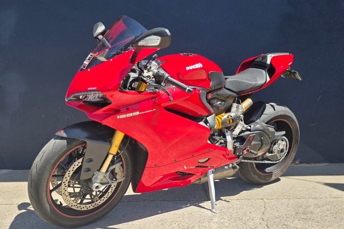 2016 DUCATI 1299 PANIGALE RED