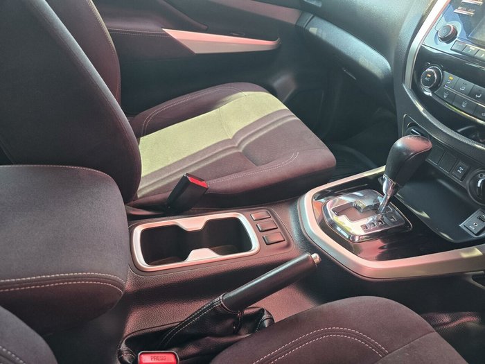 2019 Nissan Navara SL