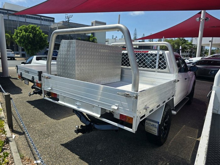 2019 Nissan Navara SL