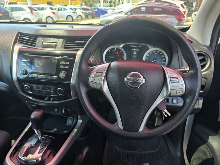 2019 Nissan Navara SL