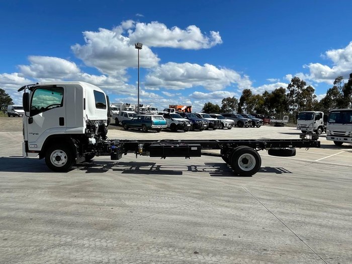 2025 Isuzu F Series