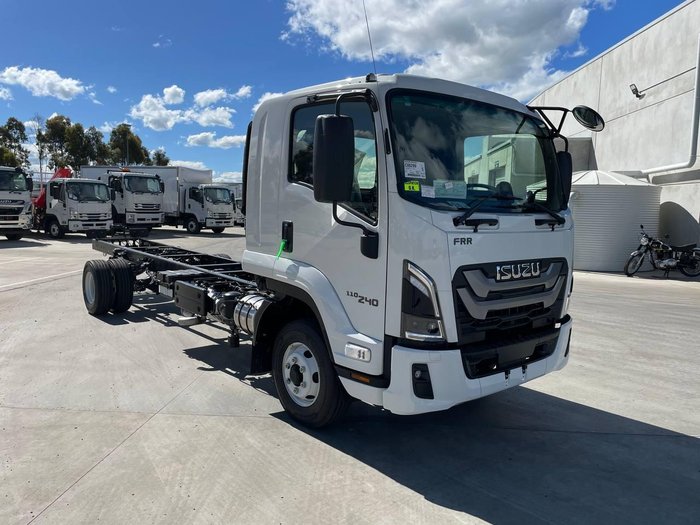 2025 Isuzu F Series FRR 110-240 AM R52