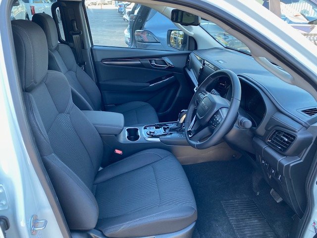 2025 Isuzu MU-X LS-U