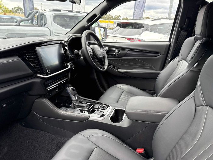 2025 Isuzu MU-X LS-T