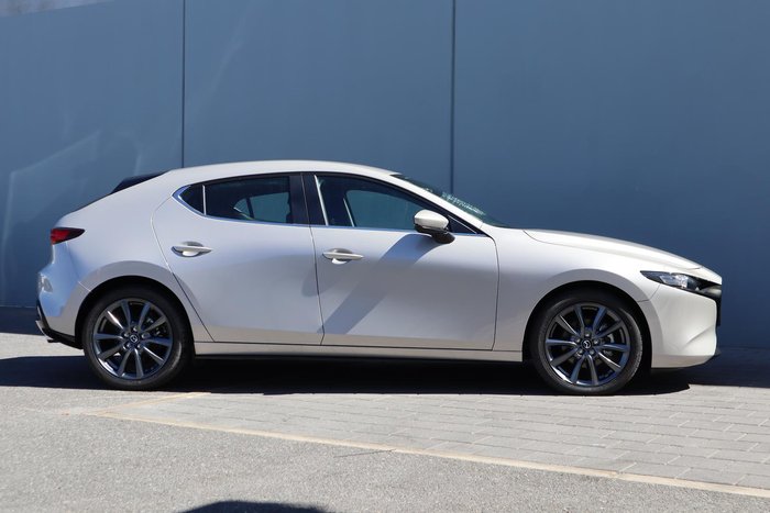 2025 Mazda 3 G20 Evolve