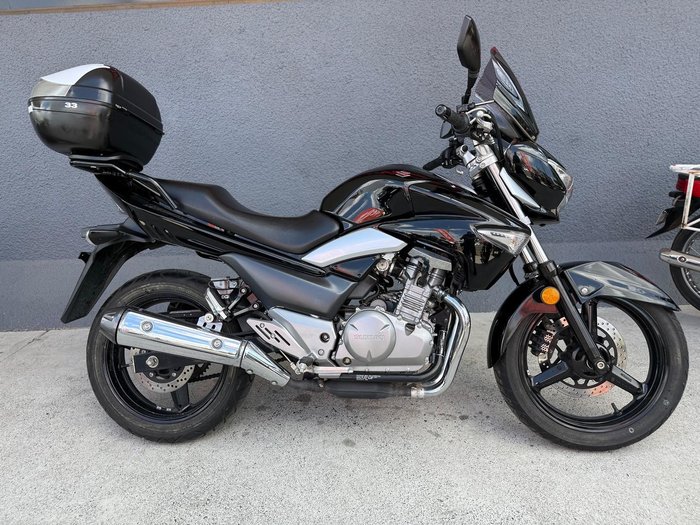 2012 Suzuki Inazuma 250 (GW250) Inazuma Black