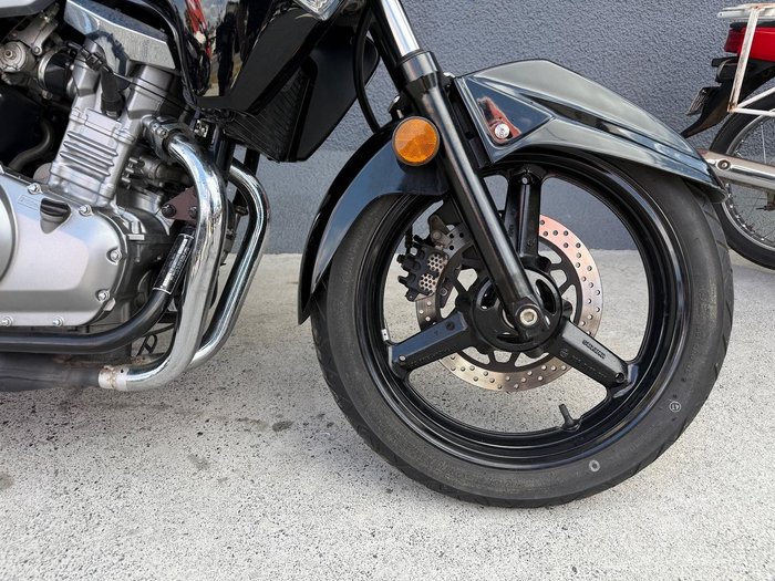 2012 Suzuki Inazuma 250 (GW250) Inazuma Black