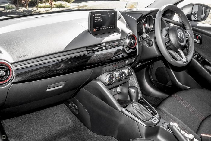 2025 Mazda 2 G15 Evolve