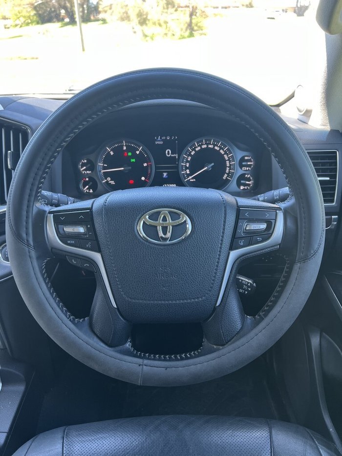 2016 Toyota Landcruiser VX
