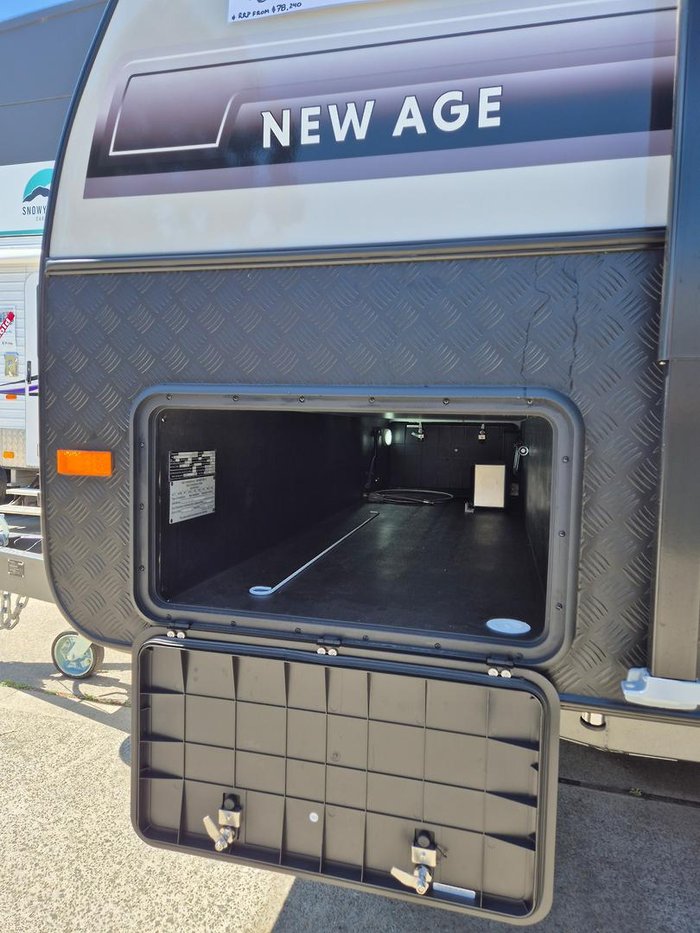 2025 New Age Caravans Road Owl Ro21be Escape My25.5 Family Bunk Van