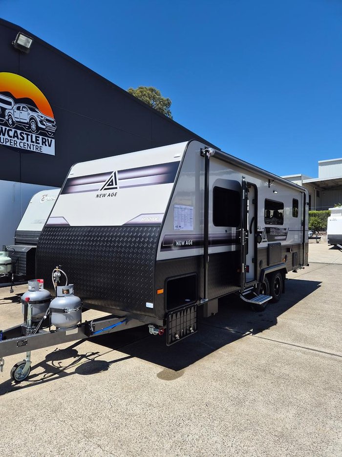 2025 New Age Caravans Road Owl Ro21be Escape My25.5 Family Bunk Van