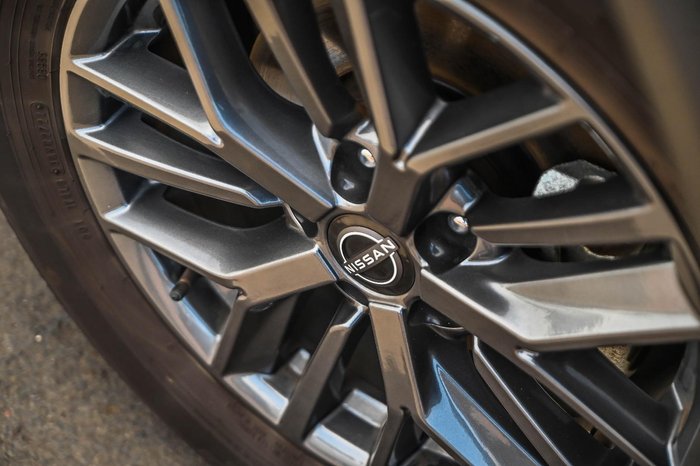 2025 Nissan X-TRAIL ST