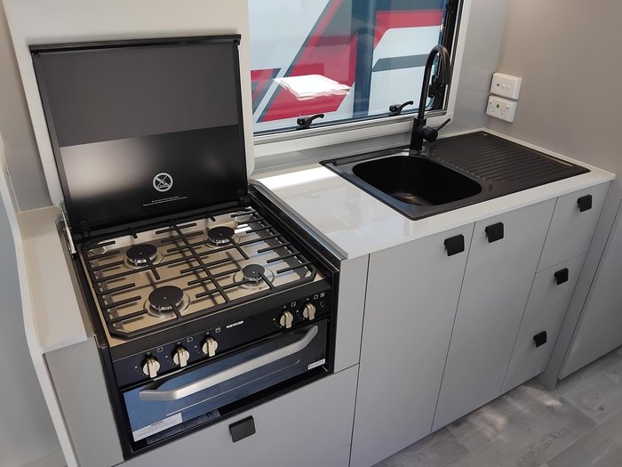 2025 New Age Caravans Road Owl Escape 21Ft Bunk Ensuite Ro21be Full Composite