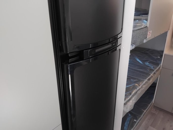 2025 New Age Caravans Road Owl Escape 21Ft Bunk Ensuite Ro21be Full Composite