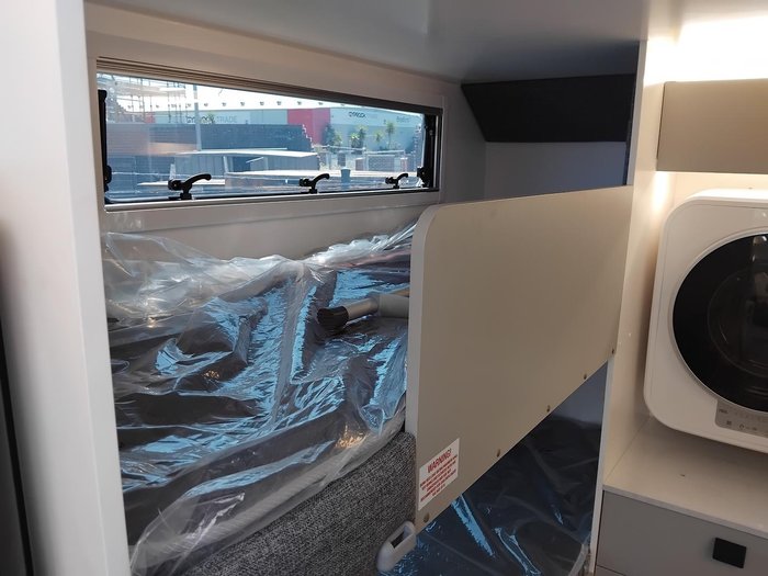 2025 New Age Caravans Road Owl Escape 21Ft Bunk Ensuite Ro19be Full Composite