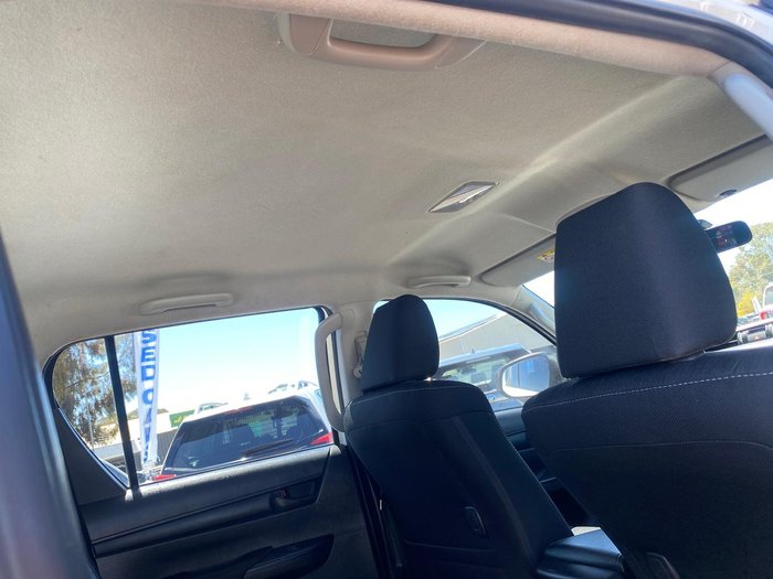 2019 Toyota Hilux SR