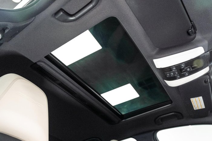 2011 Mercedes-Benz C-Class C63 AMG W204 MY11 Magnetite black