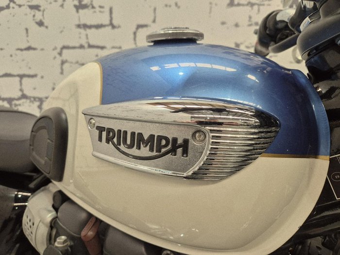 2017 Triumph Bonneville T100 (900cc) Bonneville Blue