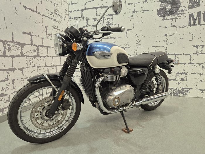 2017 Triumph Bonneville T100 (900cc) Bonneville Blue
