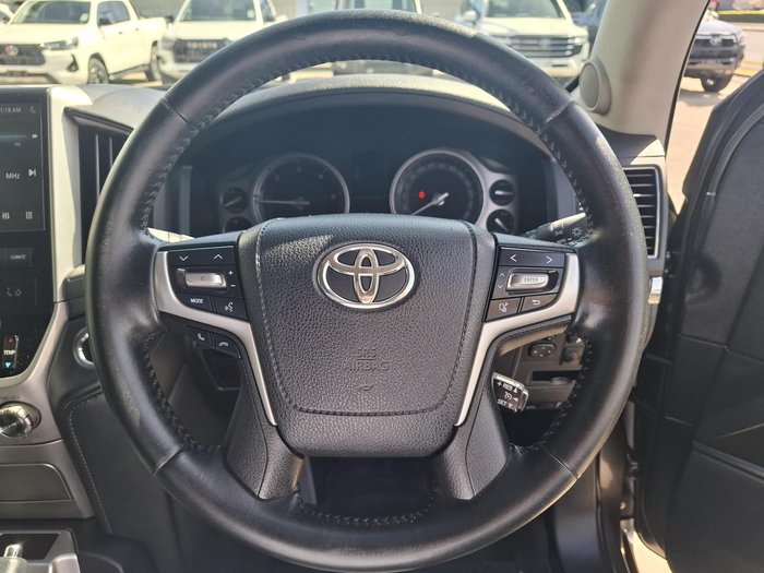 2017 Toyota Landcruiser VX