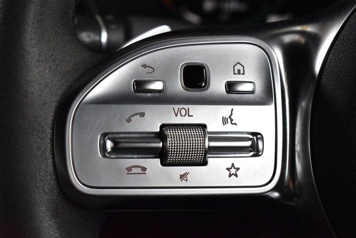 2022 Mercedes-Benz GLC-Class GLC300