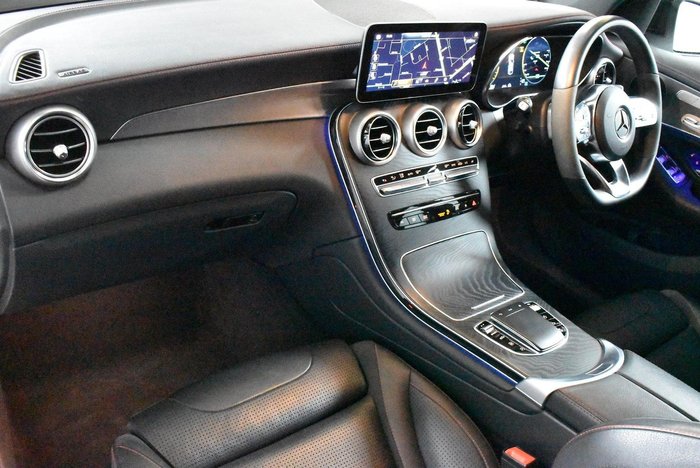 2022 Mercedes-Benz GLC-Class GLC300