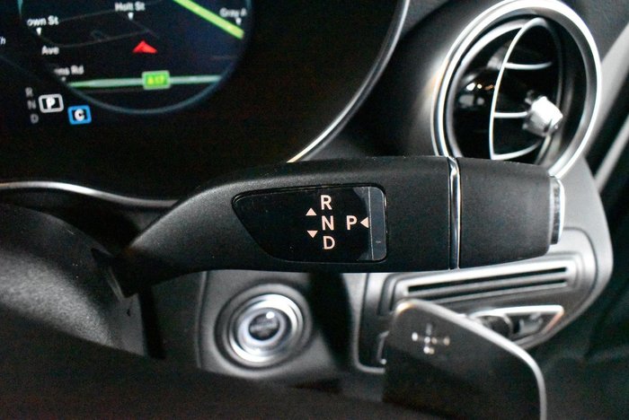 2022 Mercedes-Benz GLC-Class GLC300