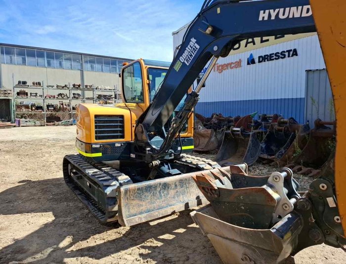 2023 Hyundai R80cr-9 Yellow