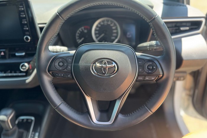 2020 Toyota Corolla SX Hybrid ZWE211R Frosted White