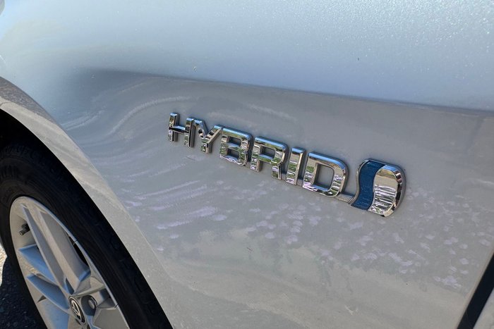 2020 Toyota Corolla SX Hybrid ZWE211R Frosted White