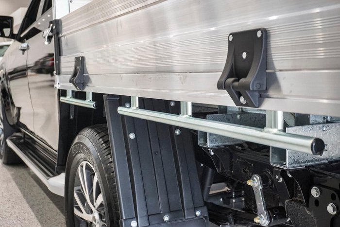 2025 Isuzu D-MAX LS-U