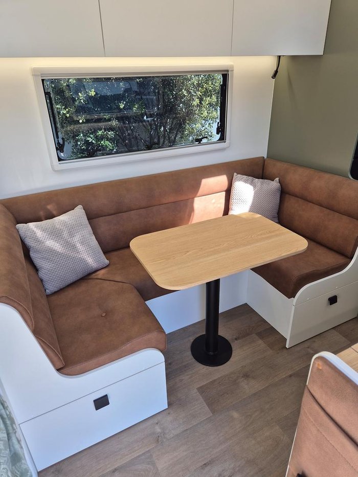 2025 New Age Caravans Road Owl Ro19be Escape My25.5 Family Bunk
