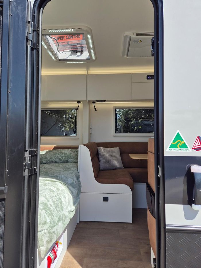 2025 New Age Caravans Road Owl Ro19be Escape My25.5 Family Bunk