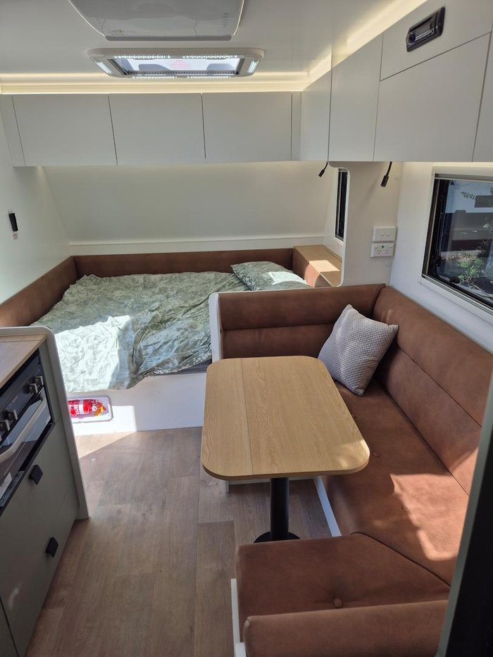 2025 New Age Caravans Road Owl Ro19be Escape My25.5 Family Bunk