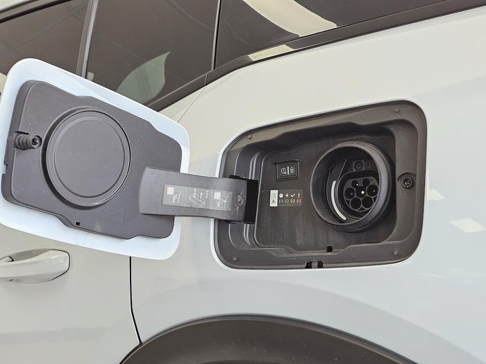 2023 Peugeot 408 GT Plug-In Hybrid