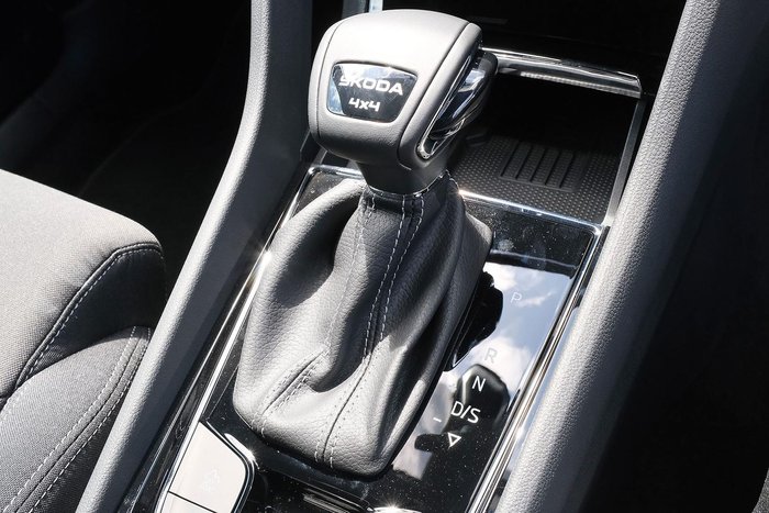 2024 SKODA Karoq 140TSI Sportline