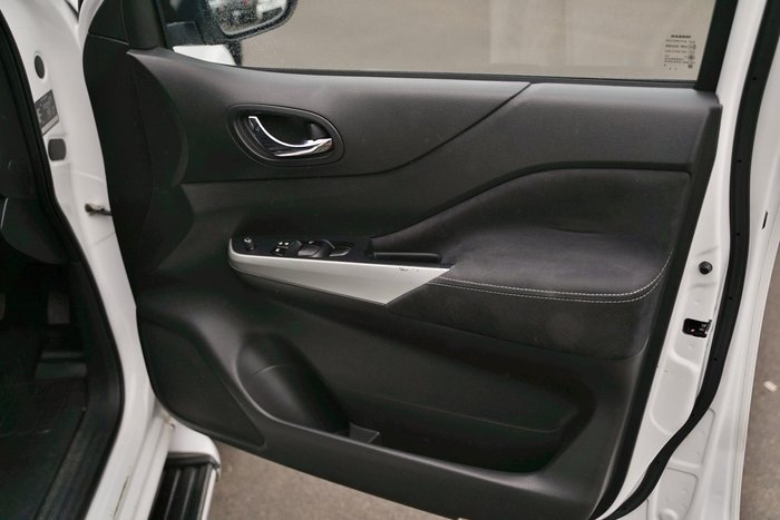 2018 Nissan Navara Silverline