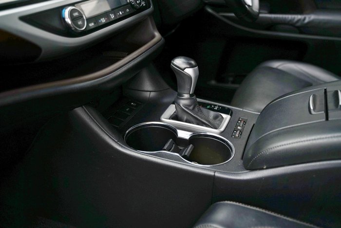 2014 Toyota Kluger Grande