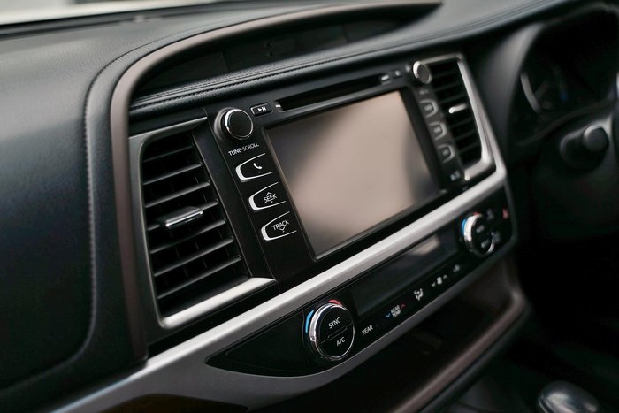 2014 Toyota Kluger Grande