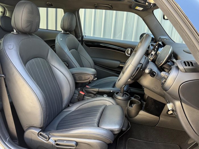 2022 MINI Hatch Cooper S MINI Yours F56 LCI-2 Rooftop Grey