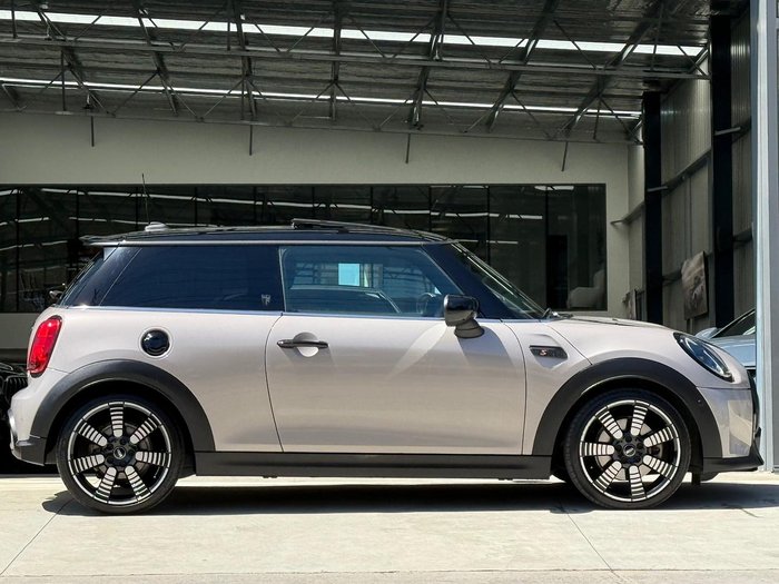 2022 MINI Hatch Cooper S MINI Yours F56 LCI-2 Rooftop Grey