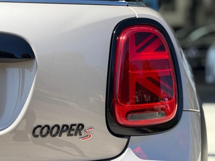 2022 MINI Hatch Cooper S MINI Yours F56 LCI-2 Rooftop Grey