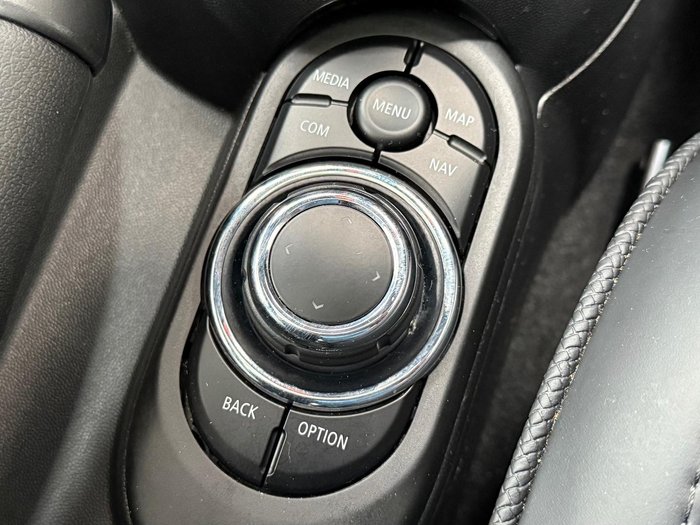 2022 MINI Hatch Cooper S MINI Yours F56 LCI-2 Rooftop Grey