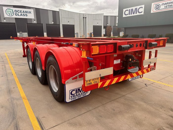 2025 CIMC 40' Skel Trailer