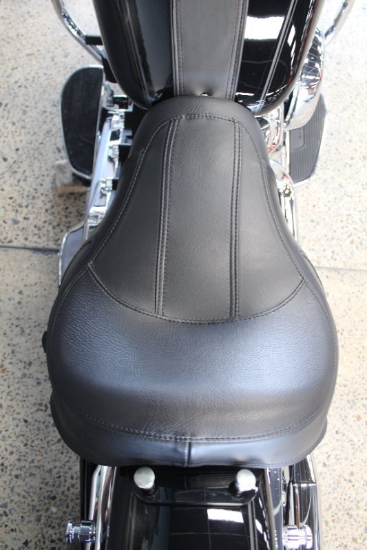 2020 Harley-davidson FLDE DELUXE (107) BLACK