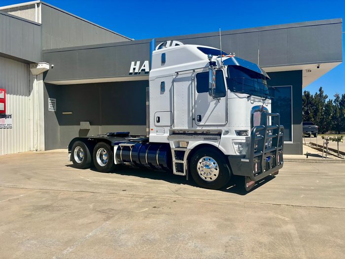 2020 Kenworth K200 Big Cab With Double Bunks! In Stock Now! White