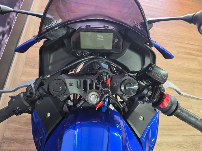 2022 Yamaha YZF-R3 BLUE