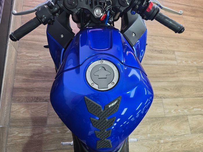 2022 Yamaha YZF-R3 BLUE