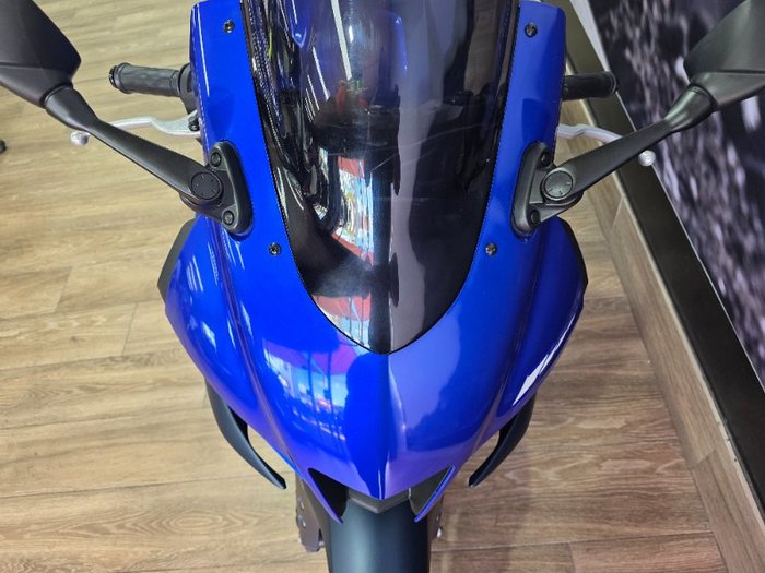 2022 Yamaha YZF-R3 BLUE