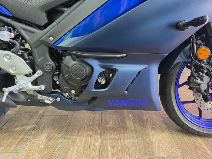2022 Yamaha YZF-R3 BLUE